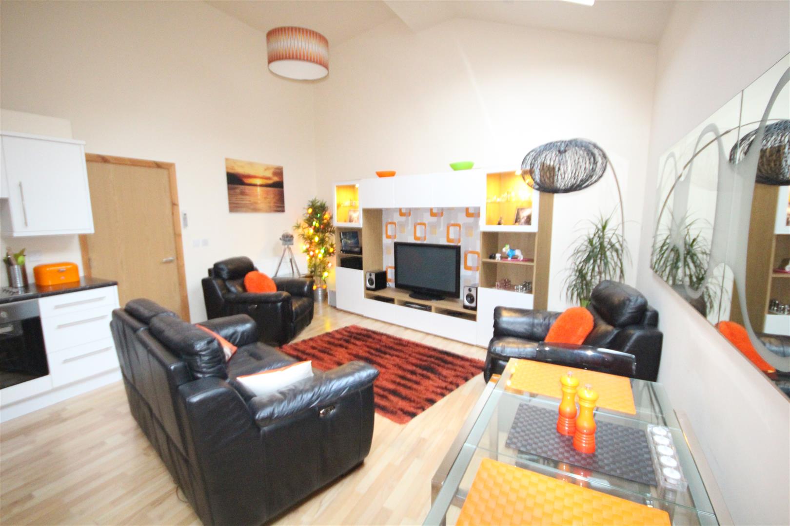 2 bedroom flat To Let in Colne - IMG_5421.jpg